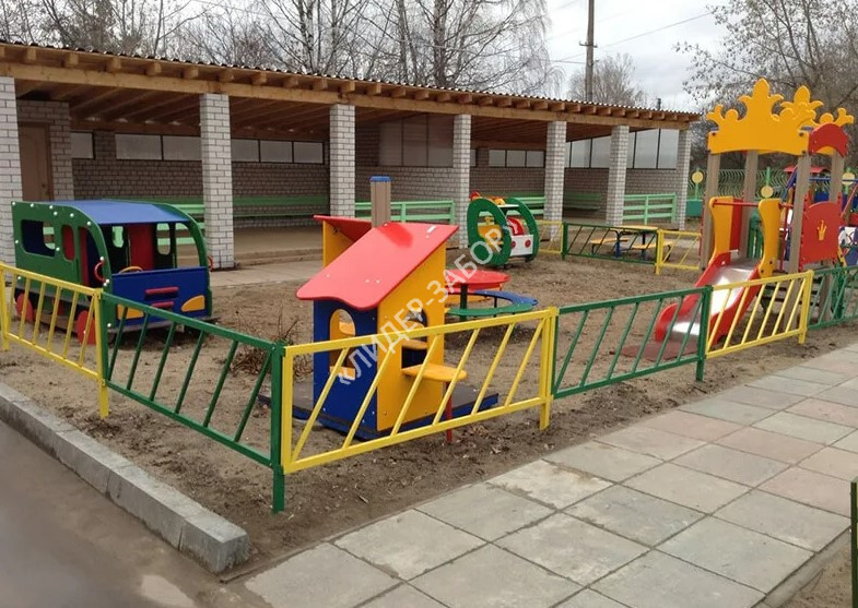 Цена Забор для детского сада желтого и зеленого цветов в Москве Купить Забор для детского сада желтого и зеленого цветов